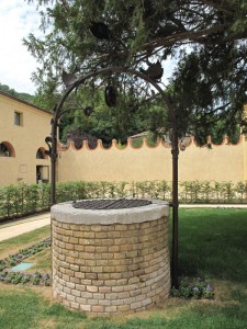 Nel giardino di Villa dei Vescovi.