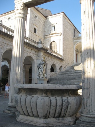Cassino - Pozzo dell'Abbazia Cassino - Pozzo dell'Abbazia