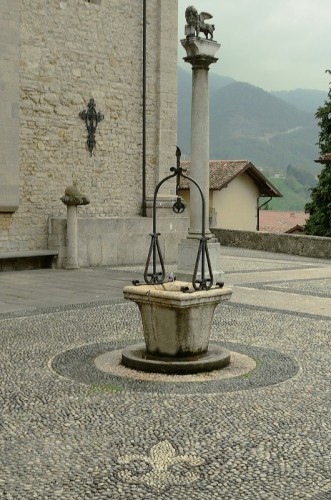 Zogno - In piazzetta Zogno - In piazzetta