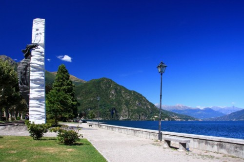 Menaggio - Lungo mare a Menaggio Menaggio - Lungo mare a Menaggio