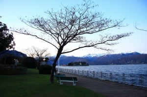 Camminata lungo il Lago Maggiore