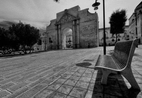 Lecce - Panchina piastrellata da piscina Lecce - Panchina piastrellata da piscina