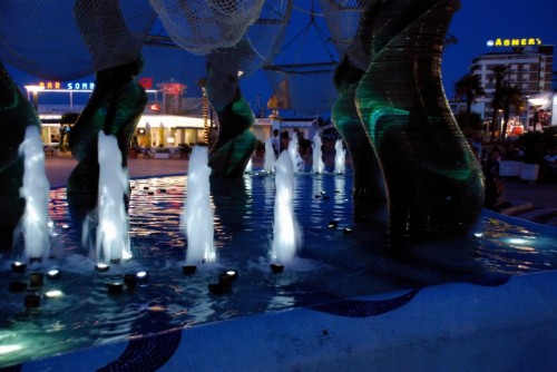 Riccione - "Il bosco della pioggia" Riccione - "Il bosco della pioggia"