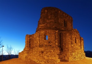 Antico tempietto nei pressi della Sacra di San Michele