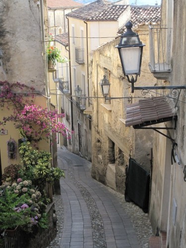 Altomonte - In discesa.