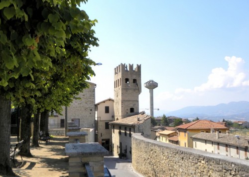 Montefalco - Le vecchie mura Montefalco - Le vecchie mura