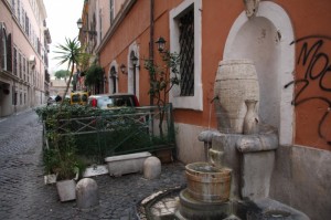 Scorcio su un vicolo di trastevere Roma