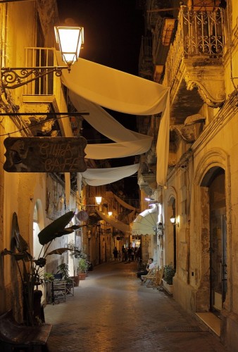 Siracusa - Notte di veli
