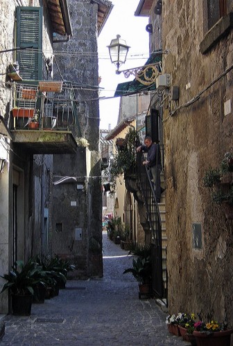 Capranica - Tra case di pietra