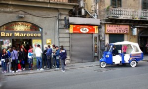 Se ci stringiamo, forse ci entriamo tutti…