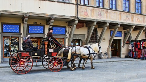 Firenze - Tiro a "DUE" in Piazza Santa Croce Firenze - Tiro a "DUE" in Piazza Santa Croce