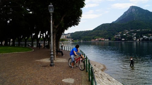 Lecco - Oggi, non è giornata!... i pesci non abboccano. Lecco - Oggi, non è giornata!... i pesci non abboccano.