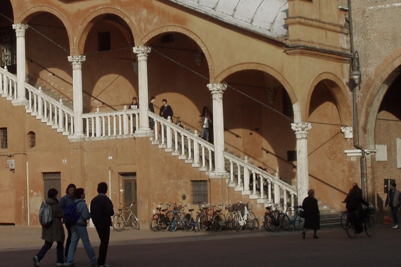 ''in comune si va….in biciclette'' - Ferrara