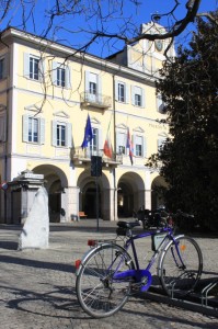 Davanti al municipio