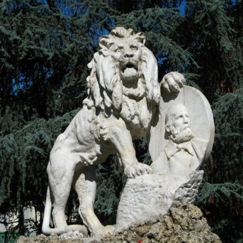 Treviglio - Il Generale e il leone Treviglio - Il Generale e il leone