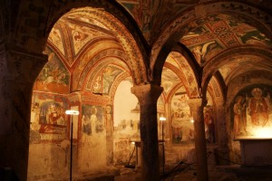 Gli archi romanici della Cripta della Cattedrale di Anagni