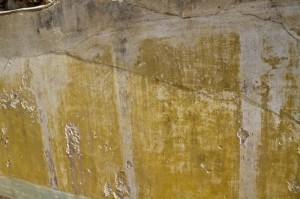 affreschi in rovina