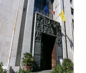 Palazzo della Provincia. Portale.