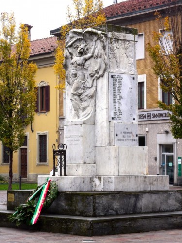 Casalpusterlengo - Monumento ai Caduti Casalpusterlengo - Monumento ai Caduti
