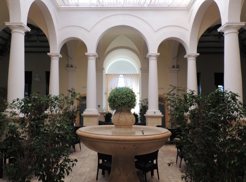 ''Interno ex mercato'' - Ispica