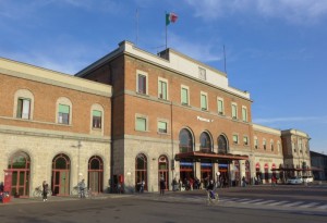 Stazione ferroviaria di Piacenza