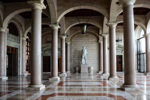 Bari - Cozzoli nel Palazzo della Provincia