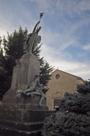 Agnone - Monumento - ai Caduti.jpg