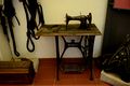 Altamura - Museo Etnografico dell'Alta Murgia - macchina per cucire.jpg