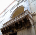 Altamura - Palazzo Calderoni - Martini - dettaglio loggia.jpg