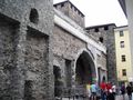 Aosta - Porta Pretoria - Vista esterna città.jpg