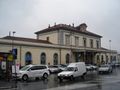 Aosta - Ritratto della città - Stazione Ferroviaria - Facciata su Piazza Manzetti.jpg