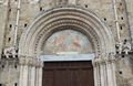 Atri - Cattedrale - Portale principale.jpg