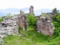 Avigliana - Il castello - Parti di mura viste dall'interno (1).jpg