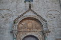 Bari - Basilica Pontificia di San Nicola - protiro del portale.jpg