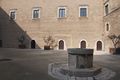 Bari - Castello Normanno - Svevo - facciata interna.jpg