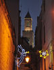 Bari - Cattedrale dai vicoli a Natale.jpg
