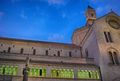 Bari - Duomo di San Sabino - facciata laterale con statua.jpg