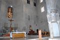 Bitonto - Duomo di S. Maria Assunta - altare maggiore e pulpito.jpg