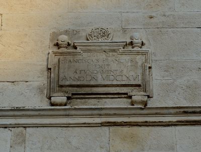 Bitonto - Lapide a Franciscvs Francvs - Piazza Duomo.jpg