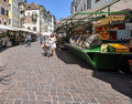 Bolzano - mercatino rionale.jpg