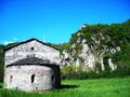 Borgone Susa - Caratteristiche del Territorio - Frazione San Valeriano - Ex Cappella Romanica e costone roccioso.jpg