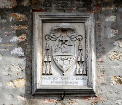 Bovino - Lapide sullo Stemma - Palazzo Vescovile.jpg