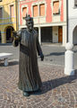 Brescello - Don Camillo in piazza Matteotti.jpg