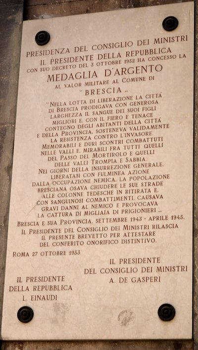 Brescia - Medaglia D'Argento al Valor Militare 1943-1945.jpg