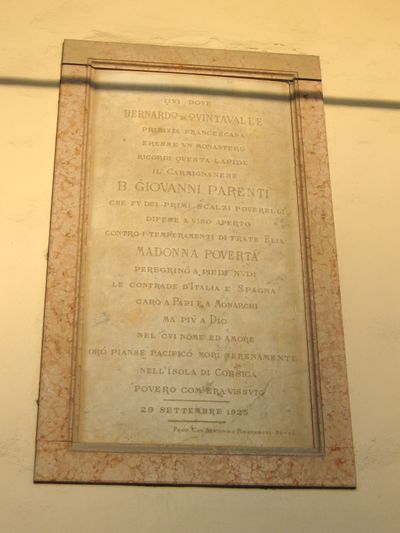 Carmignano-Lapide al Beato Giovanni Parenti.jpg