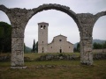 Castel San Vincenzo - Abbazia San Vincenzo al Volturno.jpg