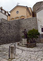 Castelluccio Valmaggiore - Largo Chiesa e Padre Pio.jpg