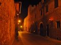 Certaldo - Via Boccaccio a Certaldo Alto by night - Fiaccole accese!.jpg