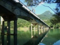 Civitella Alfedena - Sotto il ponte del lago di Barrea.jpg