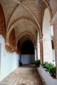 Conversano - Chiesa e Convento di Santa Maria dell'Isola - portico del chiostro.jpg